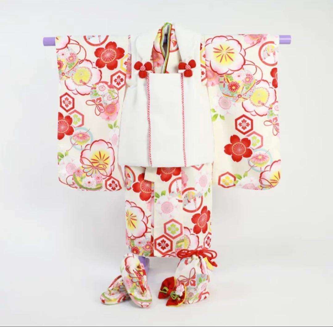 【むむむさん専用】七五三,女の子,着物,子ども,3歳,白,赤,オフホワイト