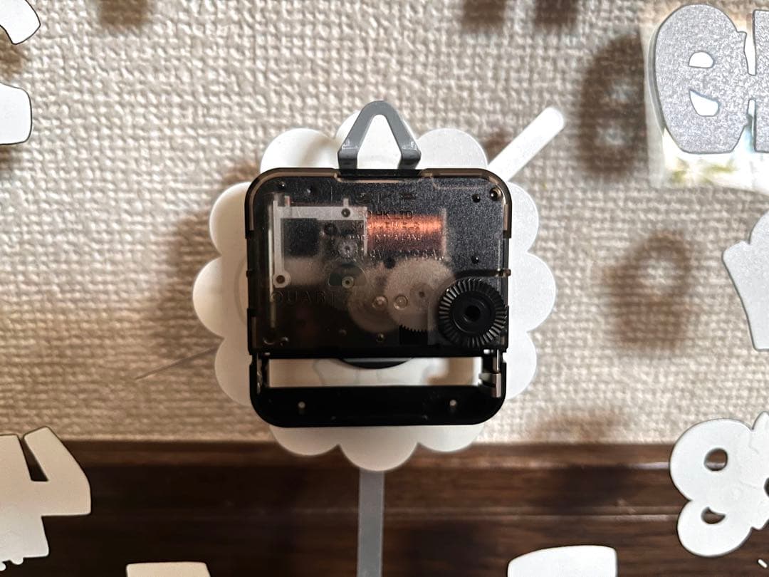 あらゐけいいち展　アクリル時計