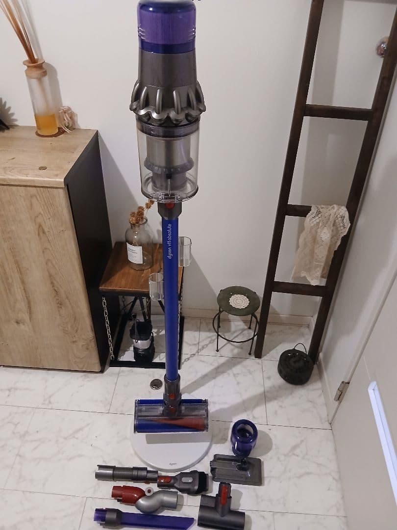 y*u様 Dyson V11 スティッククリーナー 本体