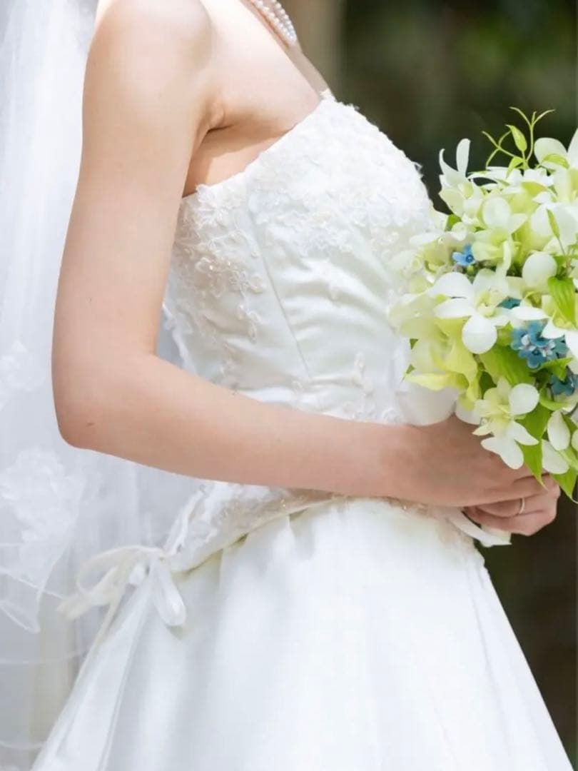 Aライン　ウエディングドレス