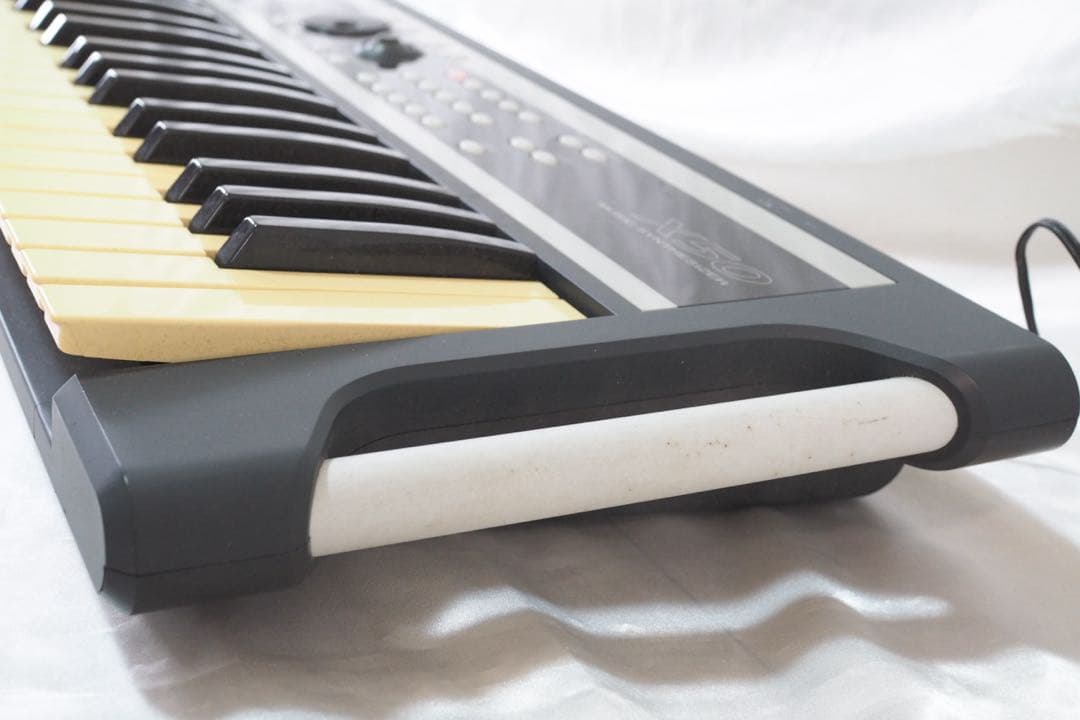 KORG X50 シンセサイザー（61鍵）