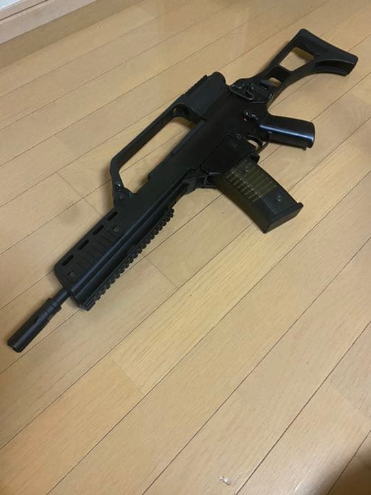 東京マルイG36KA2 バッテリー付属　買ってくれないので充電器買って遊んでます