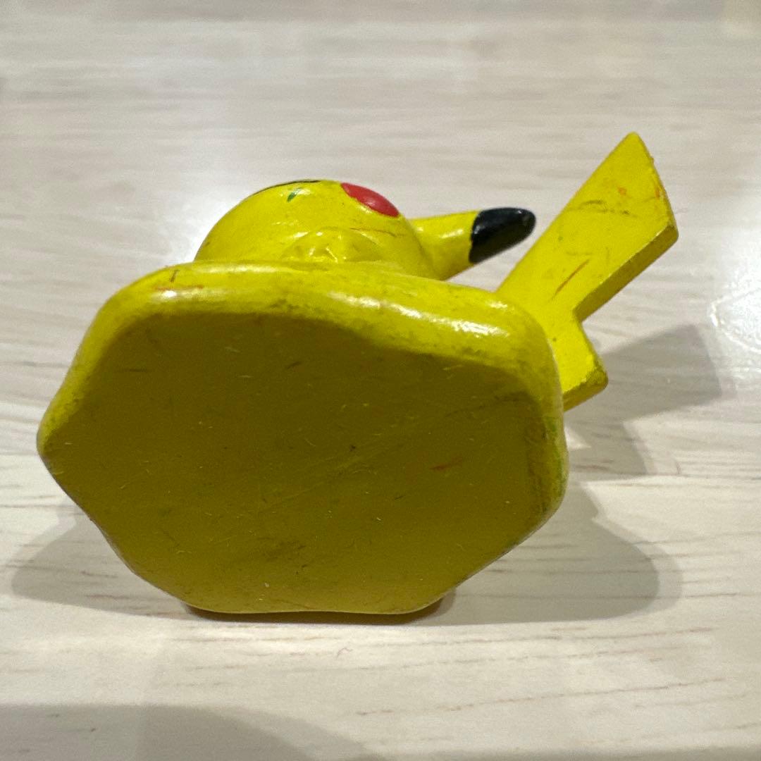 モンコレ初期　ピカチュウにへんしんしたメタモン