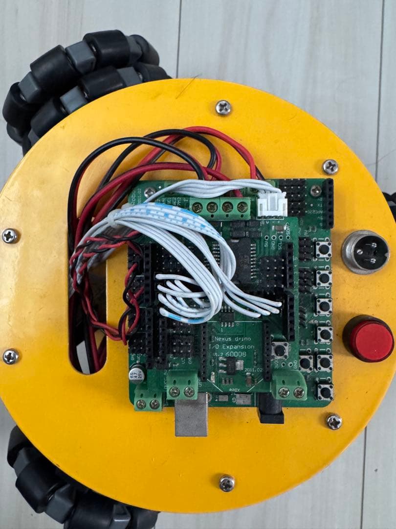 Nexus ロボット（台車型・メカナムホイール）