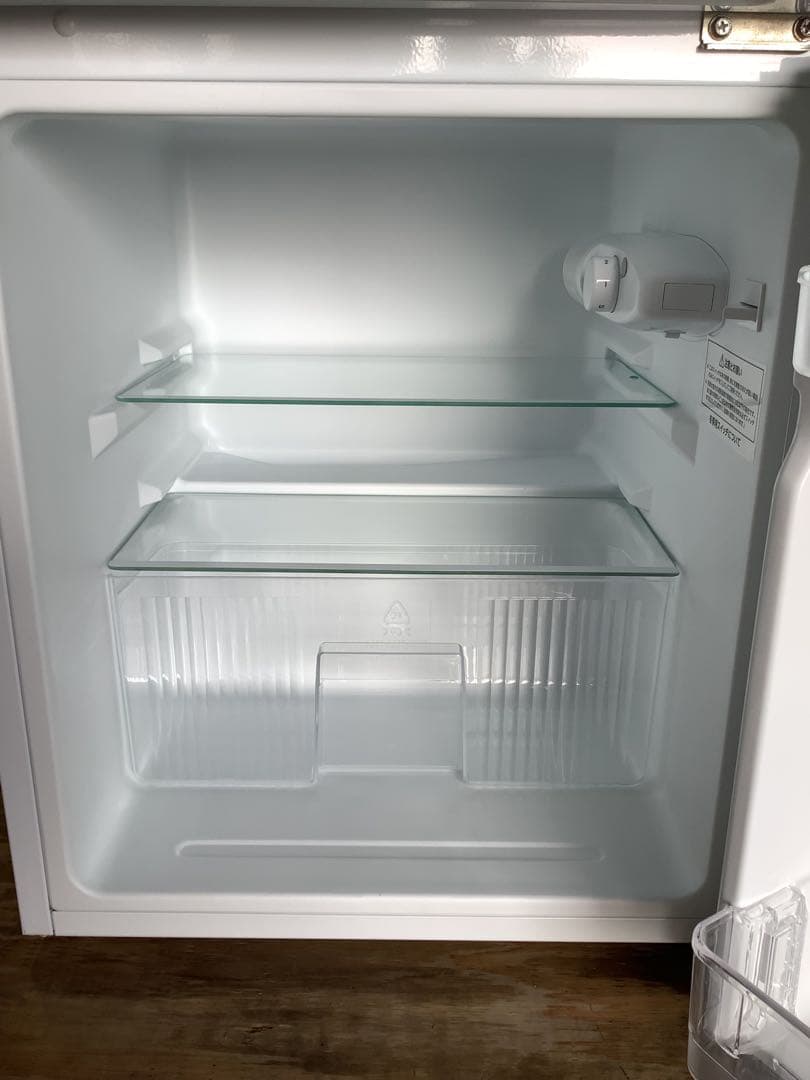 らら 2Ｄ冷蔵庫 アイリス KRSD-9A-W 90L 19年製 ホワイト