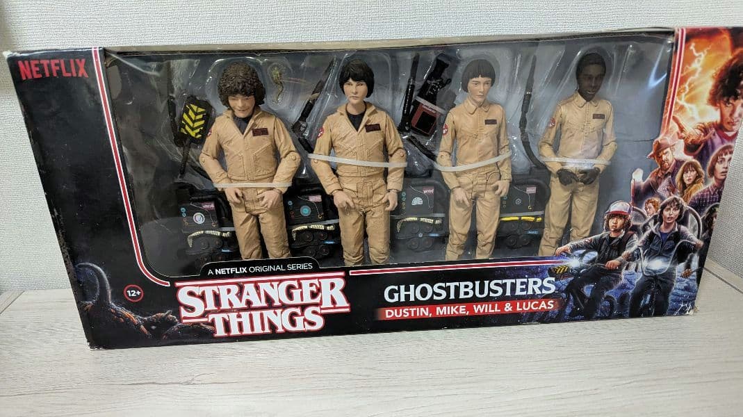 【未開封・未使用】ストレンジャーシングス・ゴーストバスターズフィギュア4体セット