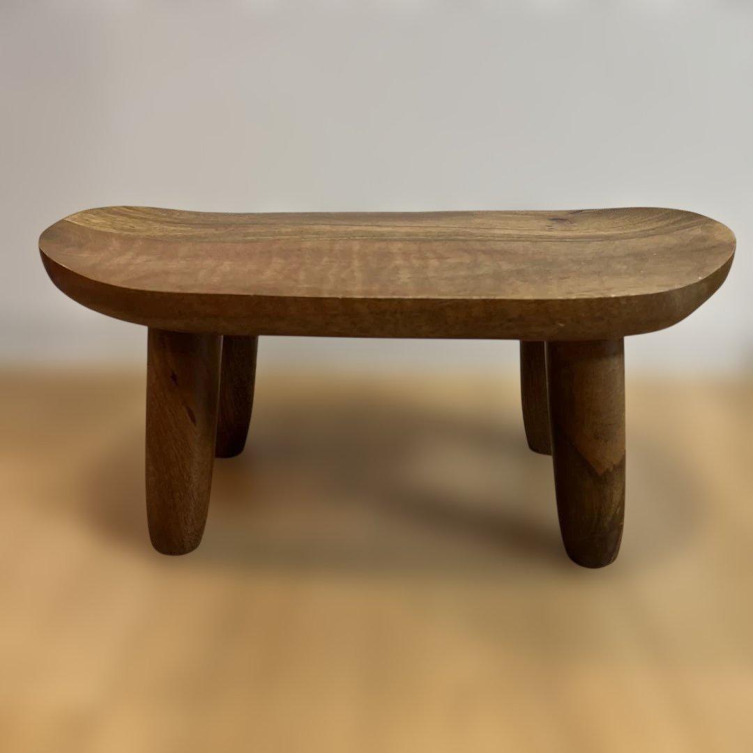 ZARA木製オーバルスツール