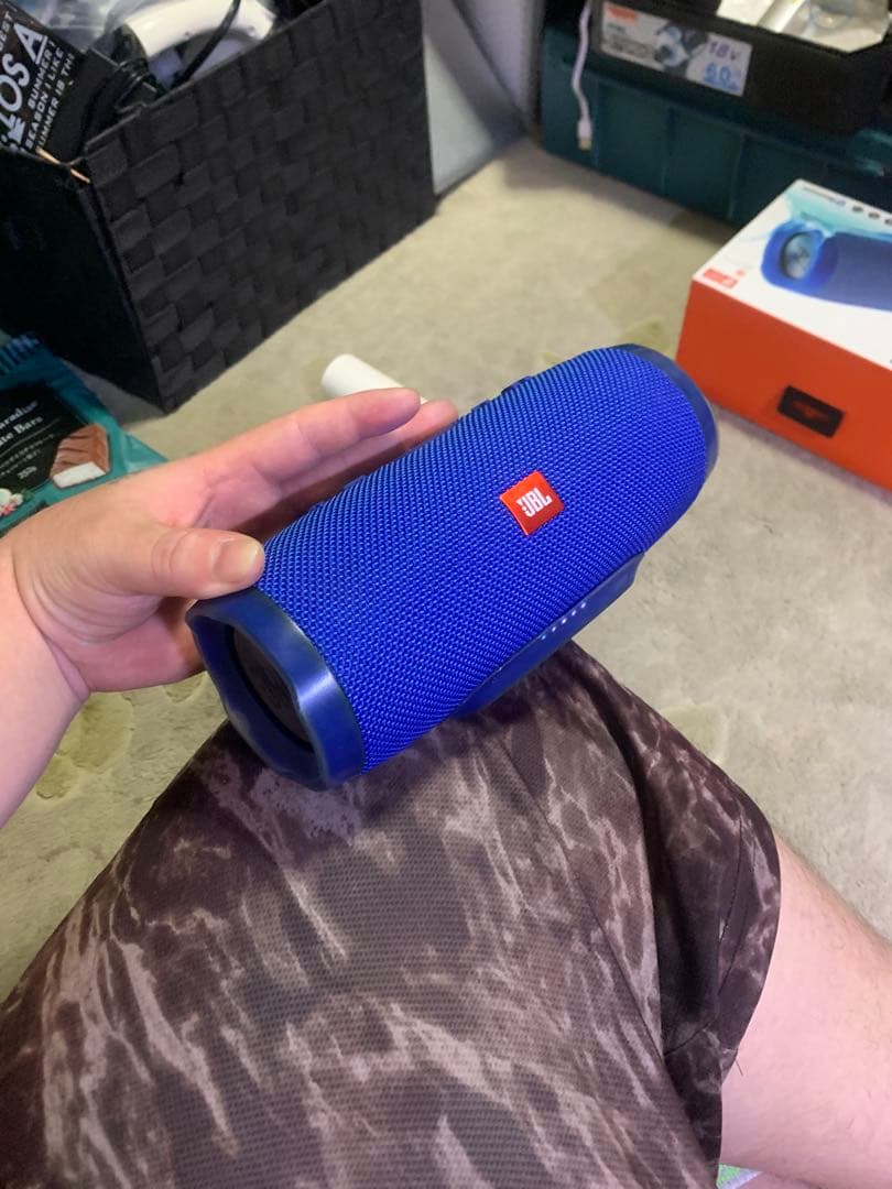 スピーカー・ウーファー JBL charge3