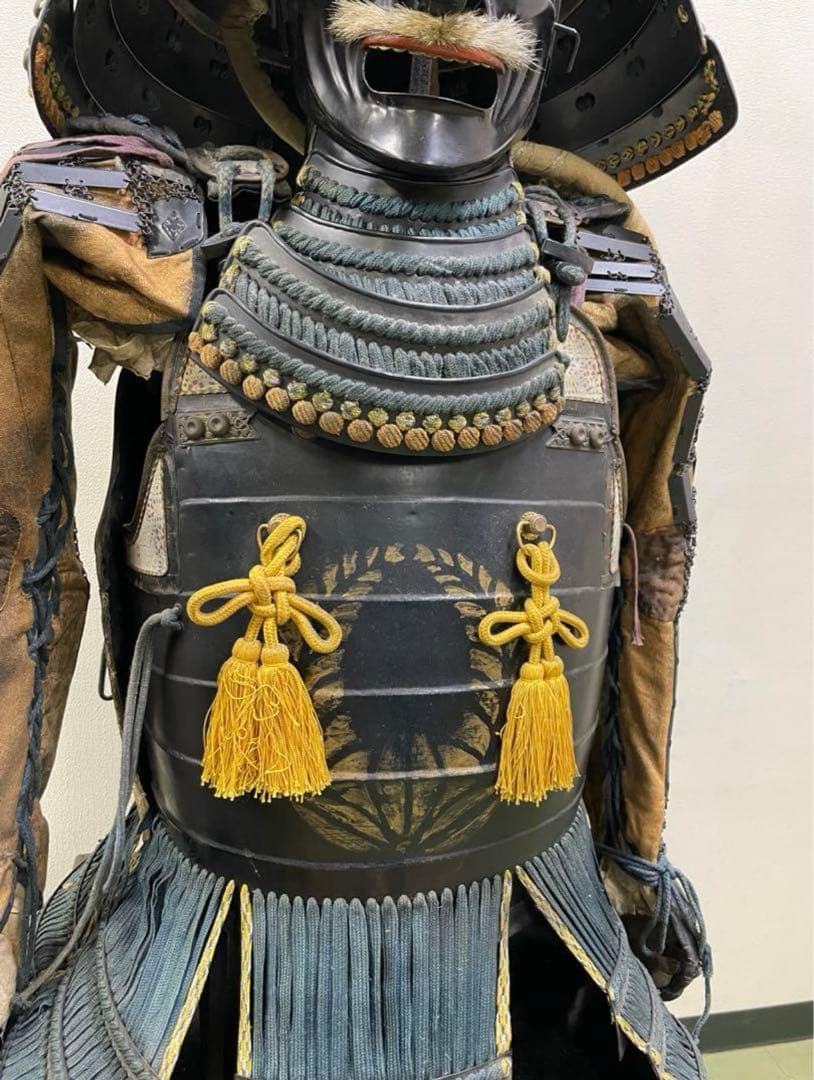 浅葱糸威二枚胴具足　等身大