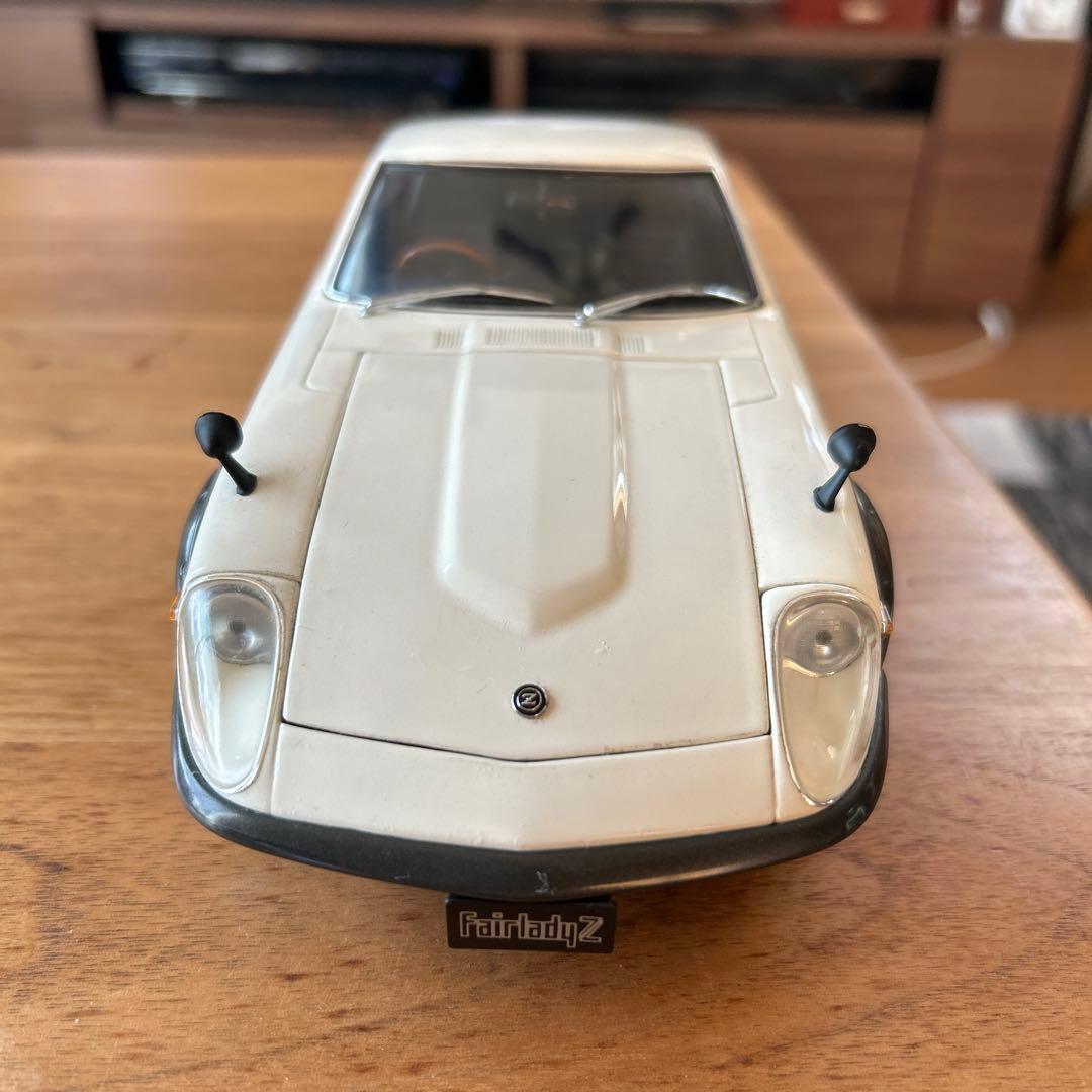 Fairlady Z ホワイト ミニカー 1/18 京商