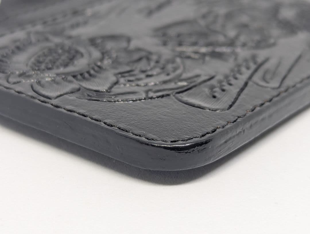 カービングトライブス　カードホルダー　ネックレス　ブラック