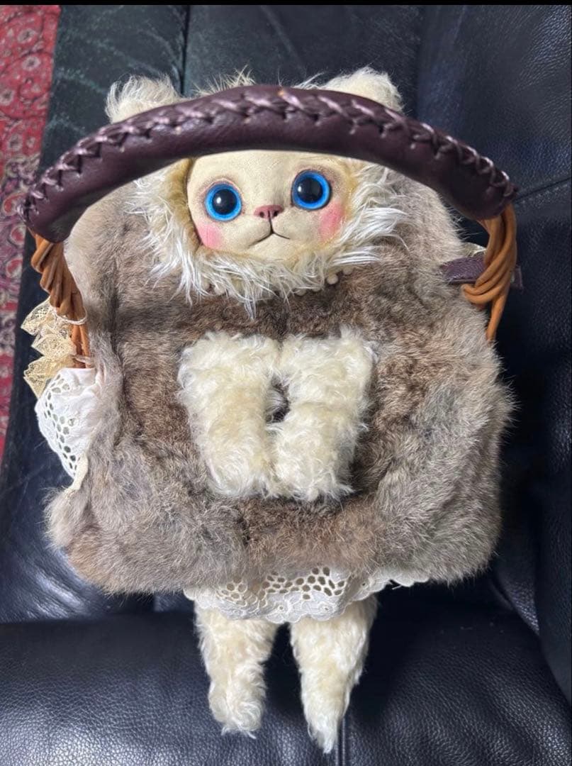 Cuddle a Fluffy ネコちゃんかごバッグ　福寿りり