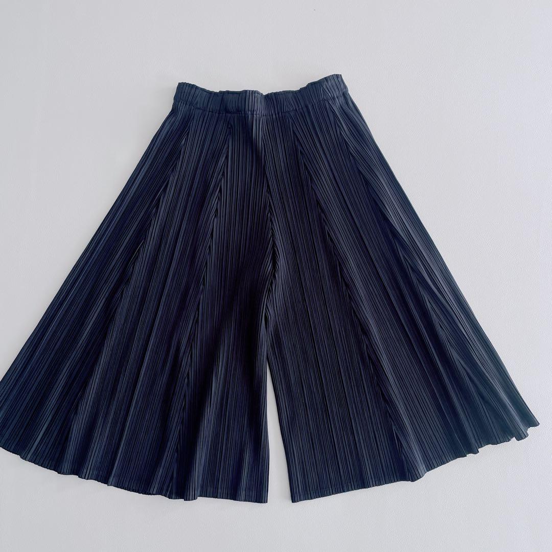 美品✨プリーツプリーズ　プリーツパンツ　キュロットスカート　ネイビー　サイズ3