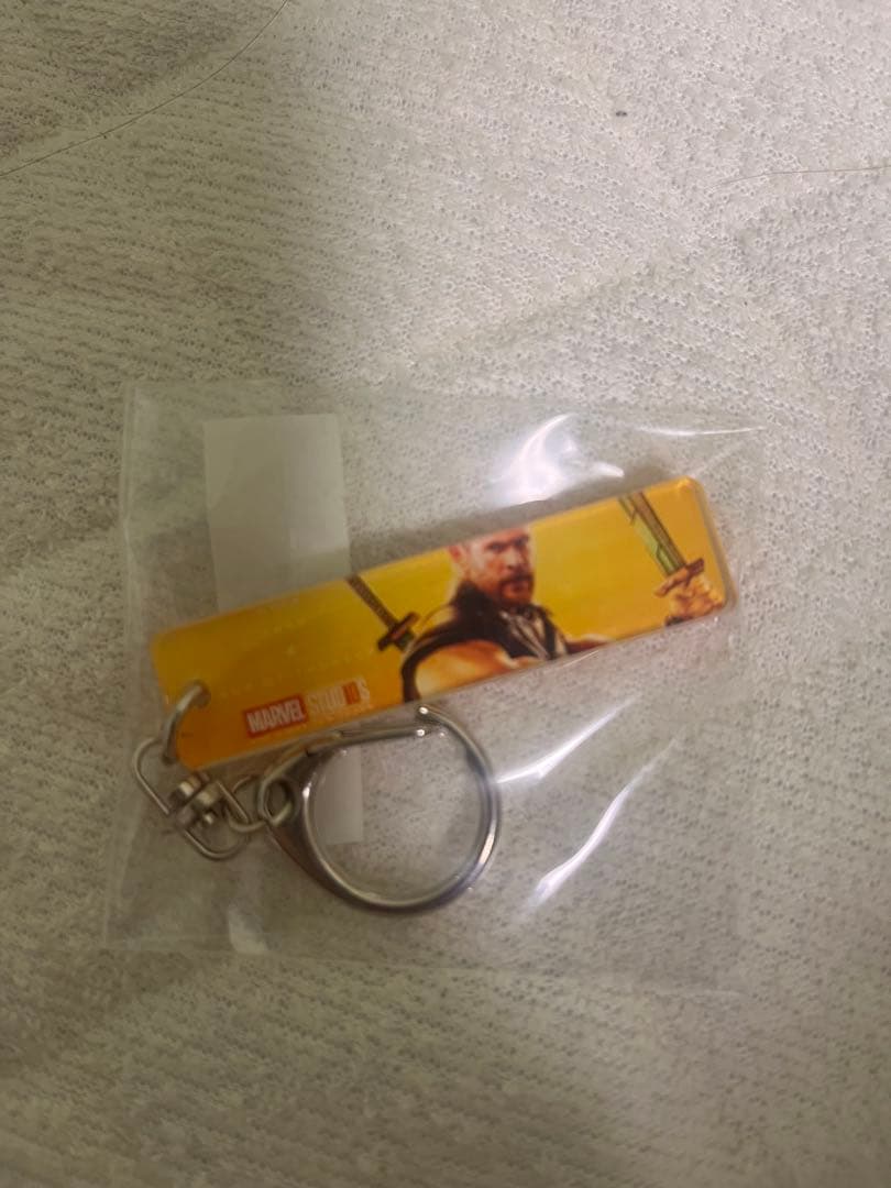 【激レア】marvel 10周年　マイティー•ソー、ロキのアクリルキーホルダー