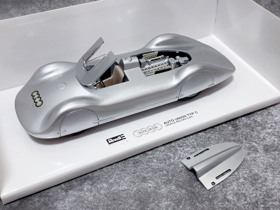 ミニカー　1/18 AUTO UNION TYP C アウトウニオン
