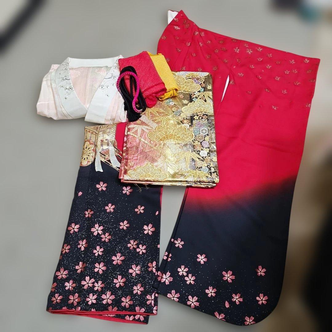 振袖　赤色 桜柄　御所車紋　京都きもの友禅　シック
