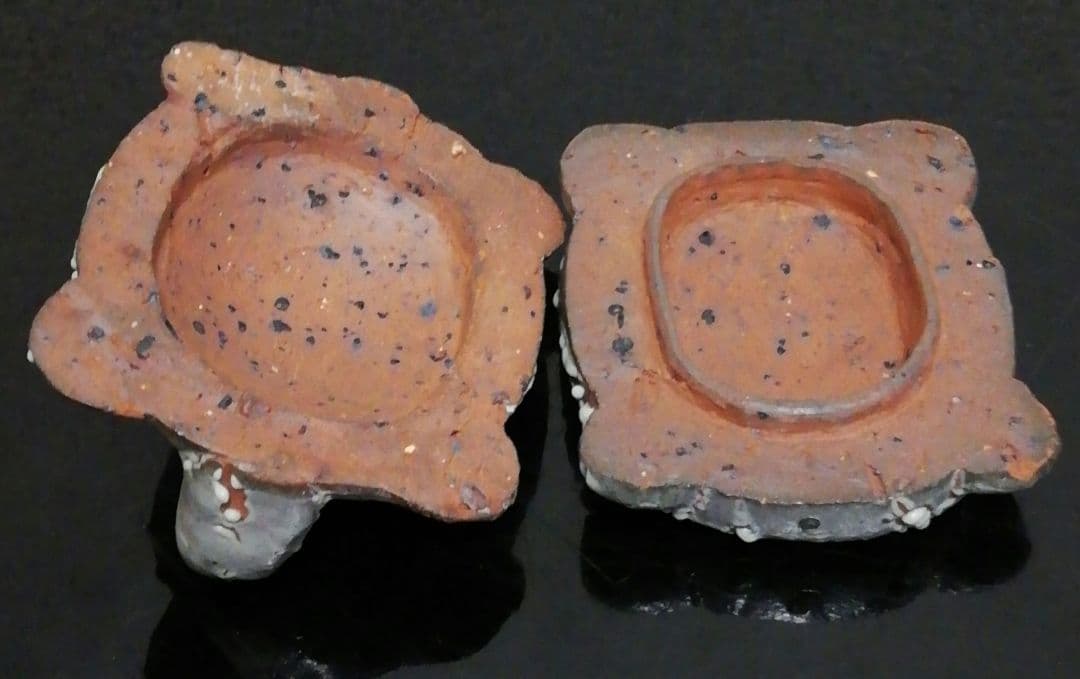 中川自然坊作　唐津焼　亀　香合　共箱　共布　略歴付　茶道具