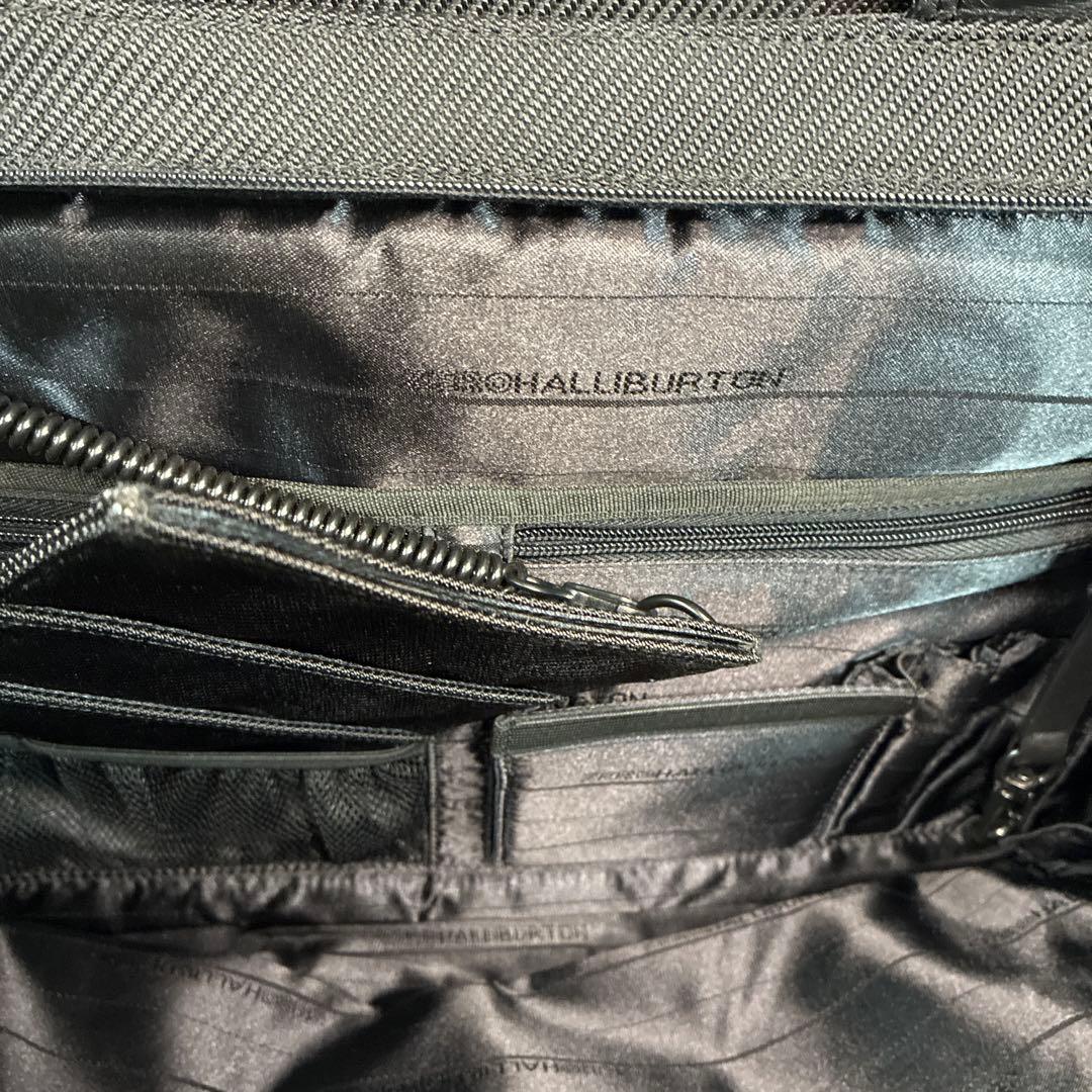 ゼロハリバートン キャリー付 ビジネスバッグ 黒 2輪　高級 ビジネス　出張