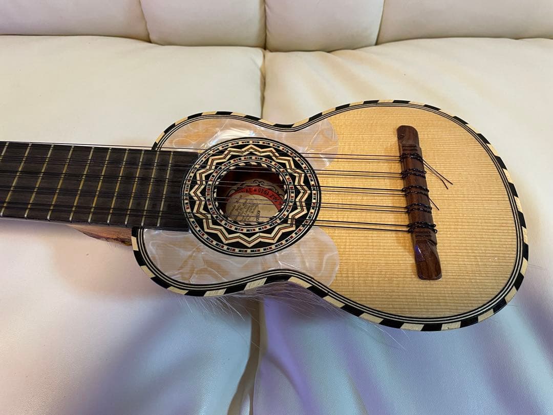 民族楽器 弦楽器 チャランゴ