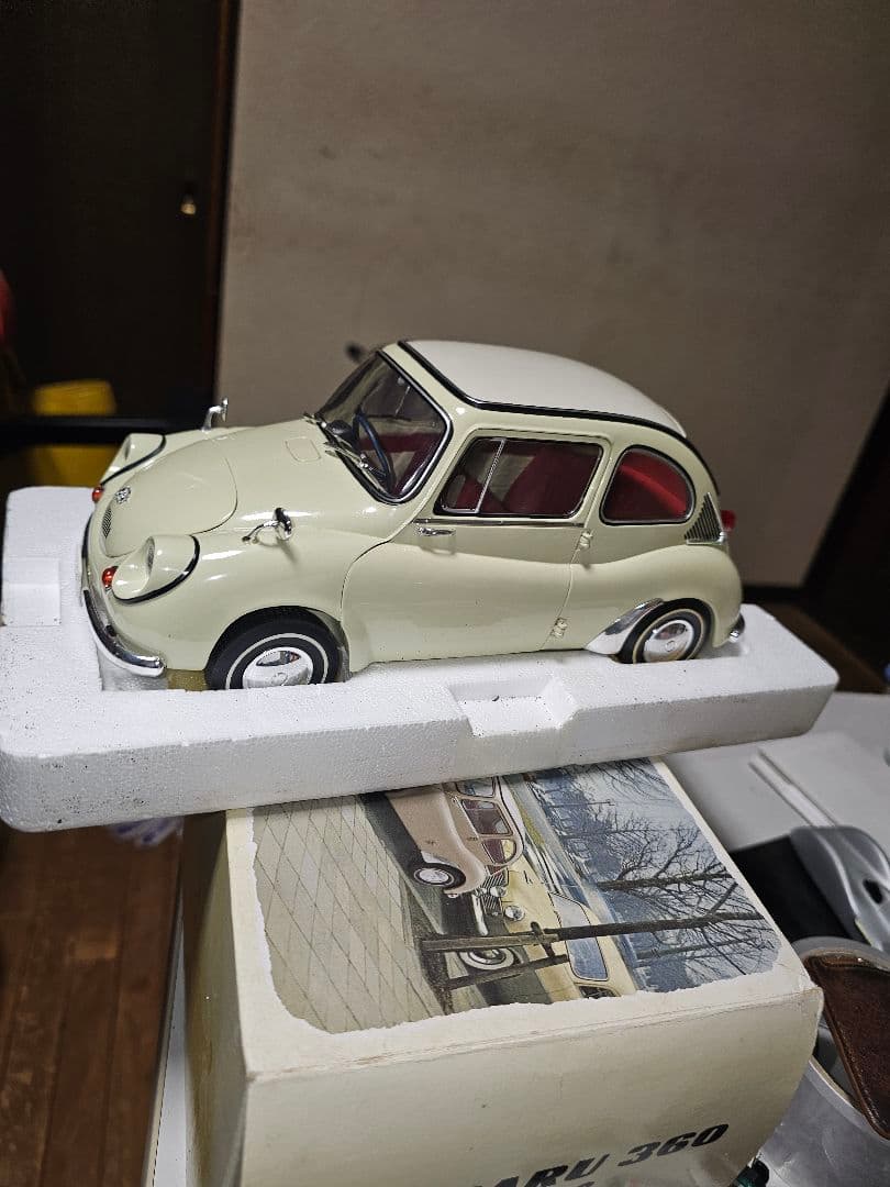 EBBRO社スバル360 1963 クリーム