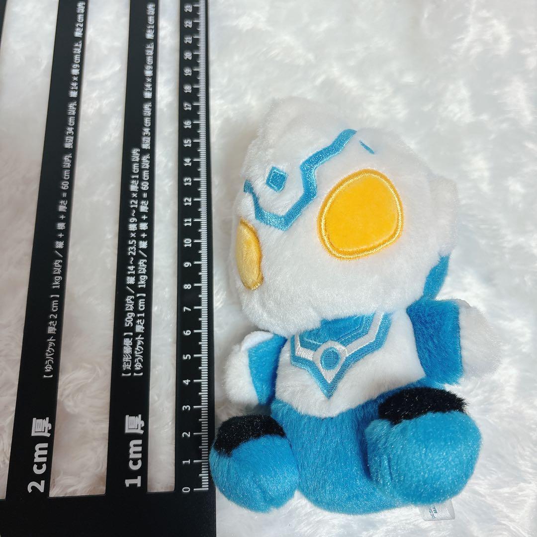 ふわふわお座りぬいぐるみ　ウルトラマンフーマ