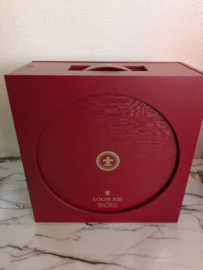 (空瓶箱付き)レミーマルタン ルイ13世　バカラ　替栓・展示台・化粧箱付！正規品