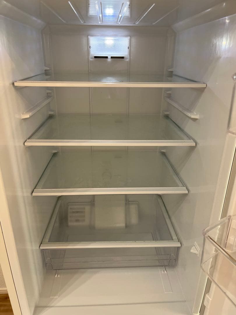 送料込み　アクア 冷蔵庫 201L 2022年製 AQR-20M ホワイト