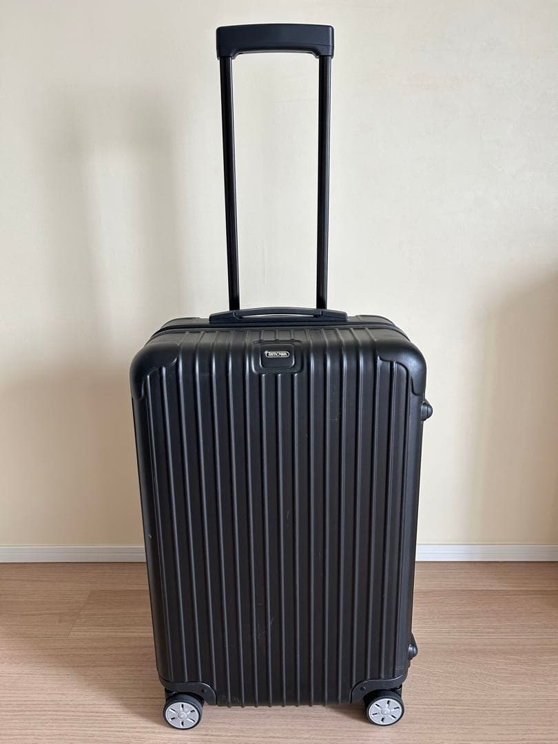 RIMOWA ブラック キャリーケース 中型　ポリカーボネート　4輪