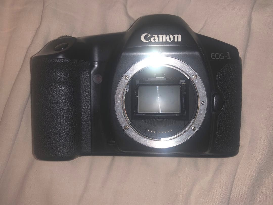 Canon EOS-1 フィルムカメラ