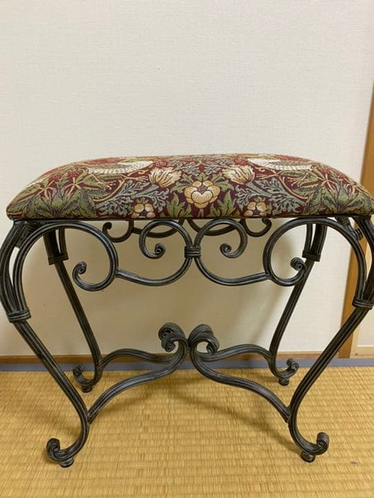 ウィリアムモリス柄　スツール