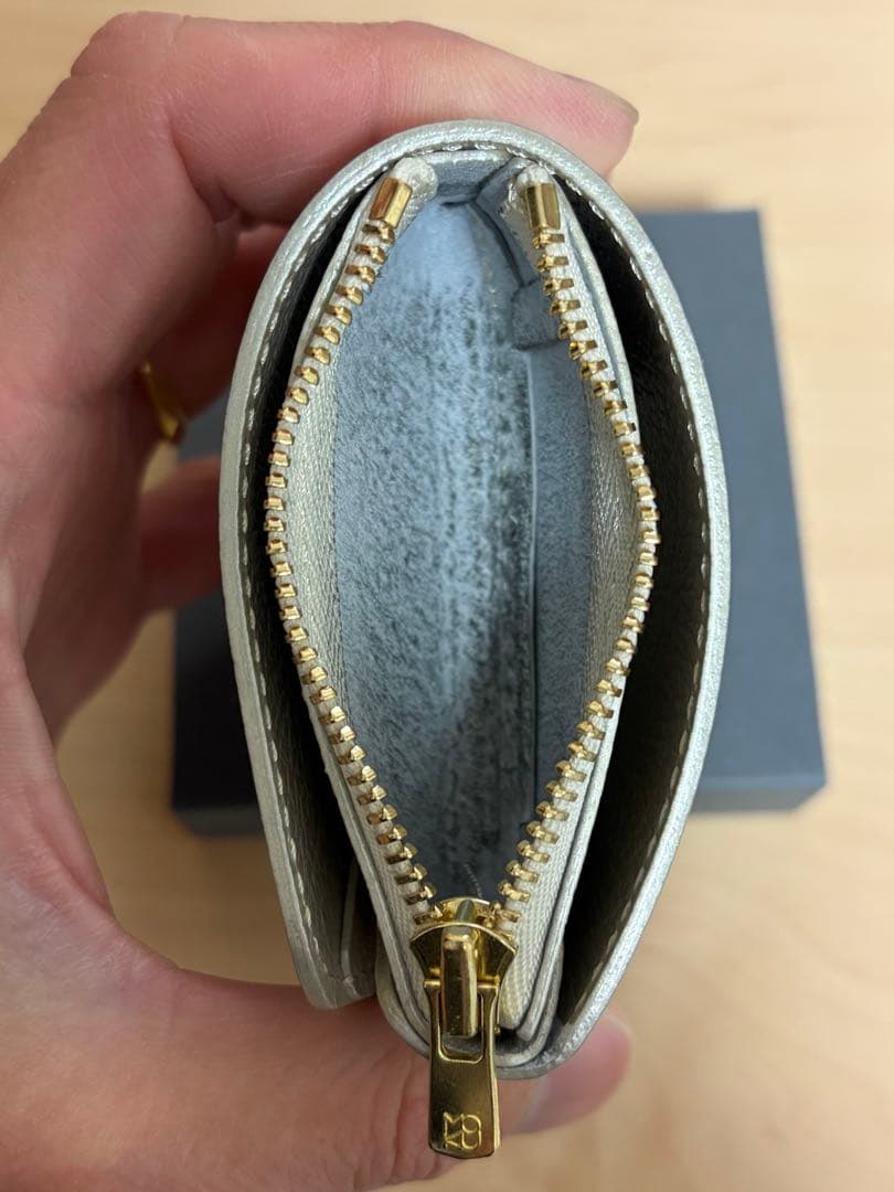 moku 小さく薄い財布SAKUver.3 plusメタリックシュリンクゴールド