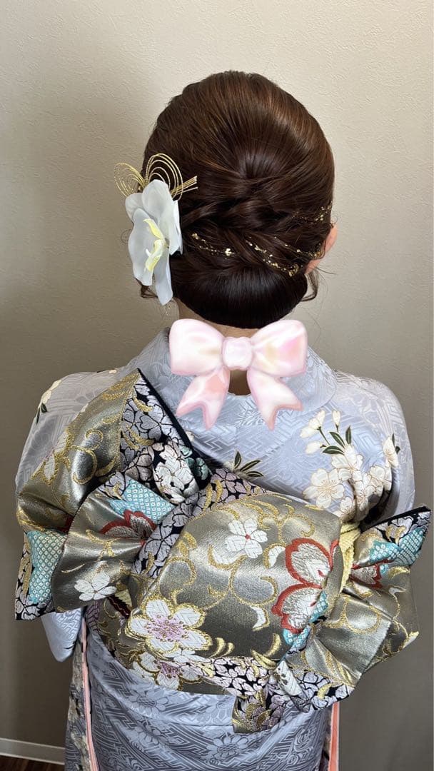 薄紫 水色 花柄 蝶模様 振袖