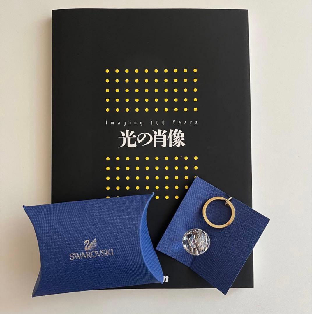 スワロフスキー ニコン100周年記念 キーホルダー　社史