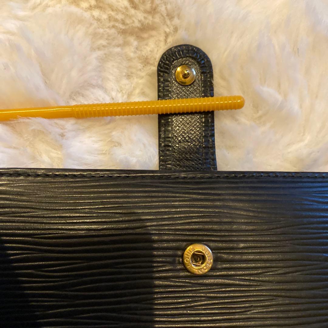 ルイヴィトン エピ ポルトモネ ビエ ヴィエノワ 二つ折り財布 がま口 ブラック