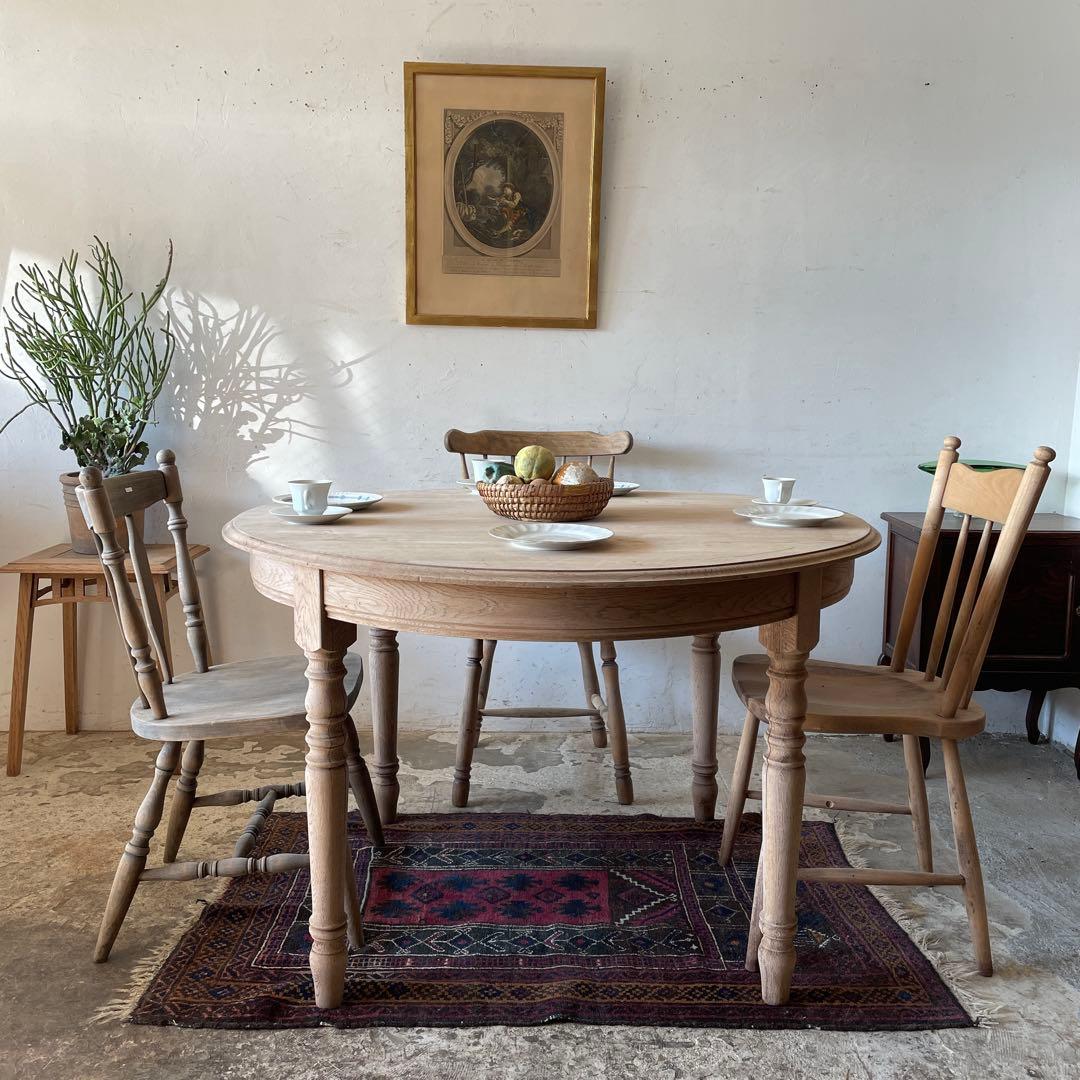 ビンテージ　ラウンドダイニングテーブル　 剥離