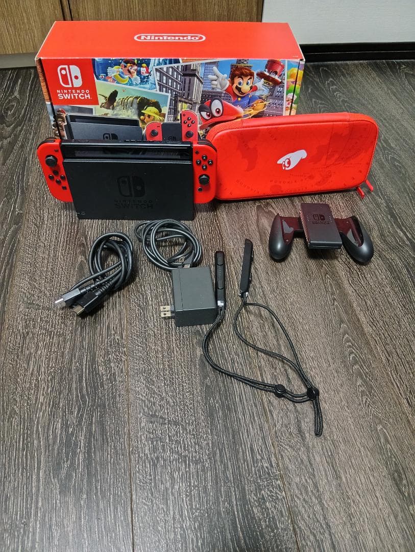 Nintendo Switch 本体 動作確認済、初期化済