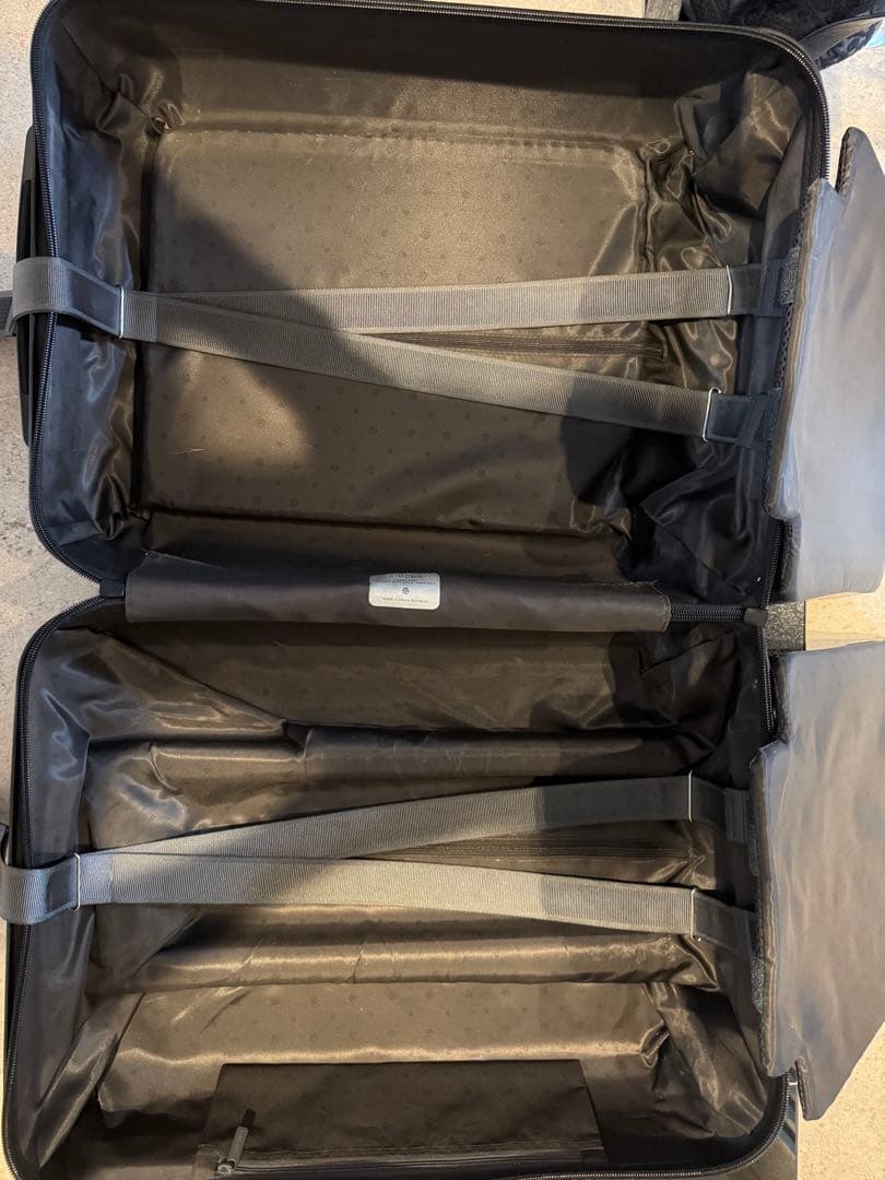 訳あり RIMOWA Essential Sleeve キャビンプラス ポケ破損