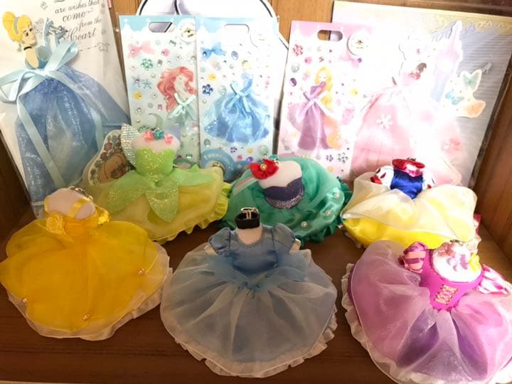 ディズニードレスストラップ