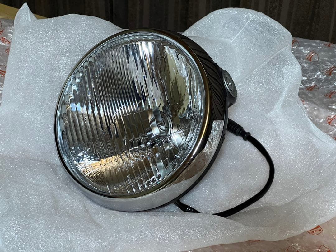 ducati sportclassic ヘッドライト