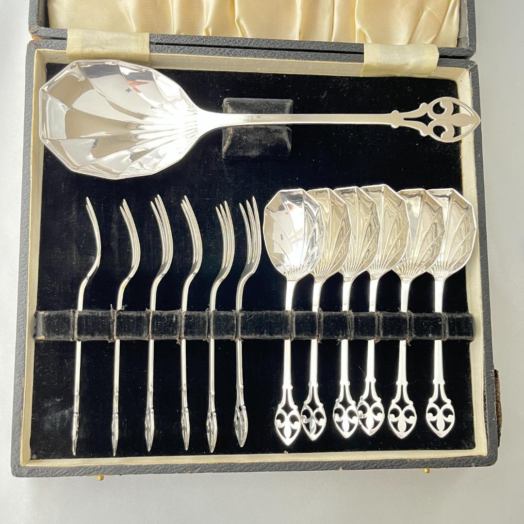 【英国】 透かしのアイスクリームセット スプーン / フォーク サーバー ケース