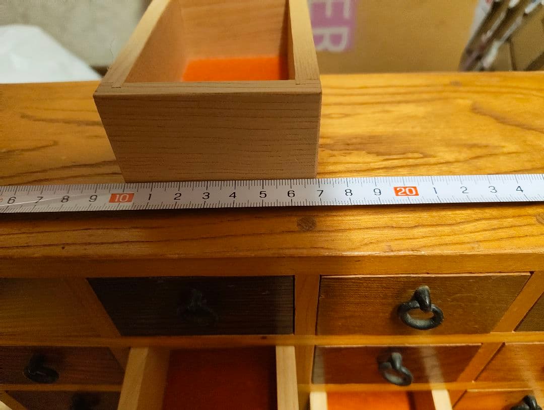 手作り木工品、引き出し式収納 約40cm 30個ミニ引出し