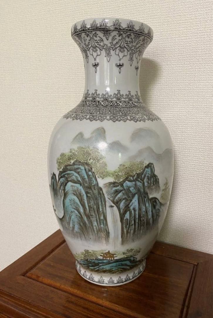 中国美術 景徳鎮 山水楼閣 粉彩花瓶 骨董品 唐物