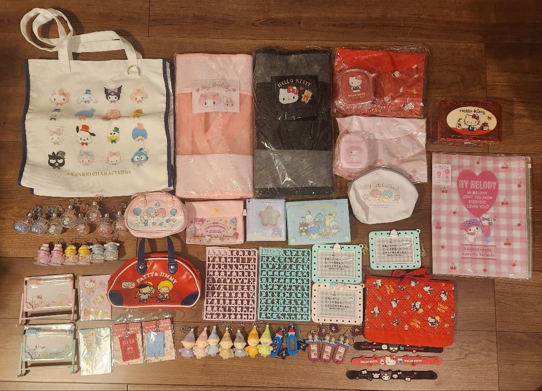 サンリオ キャラクターグッズ まとめ売り 計５０点以上