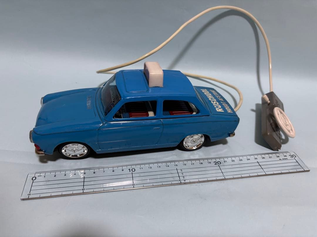 昭和レトロ　ダフ社　ブリキの　「４６」？　ワイヤーリモコン車　完動品です。