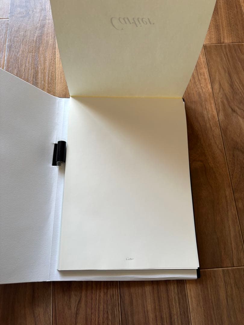 Cartier レザーカバー付きメモ台紙　黒