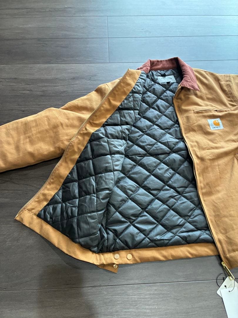 Carhartt ブラウンジャケット