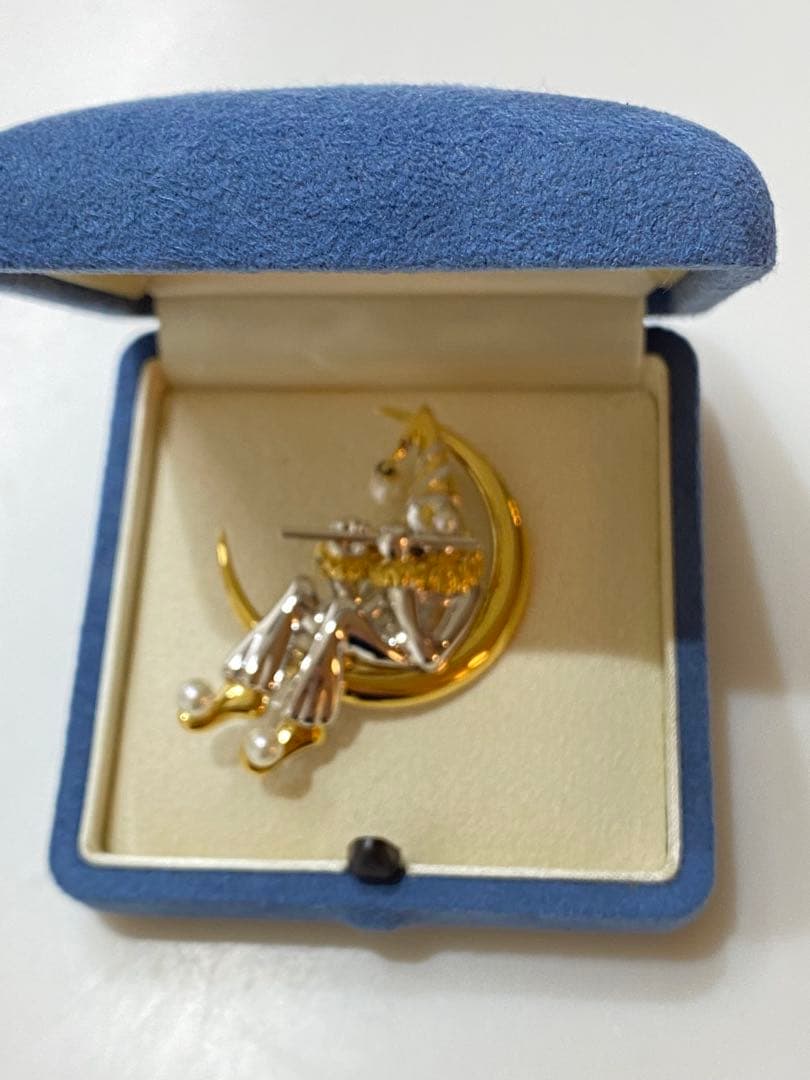 MIKIMOTO ピエロ ブローチ