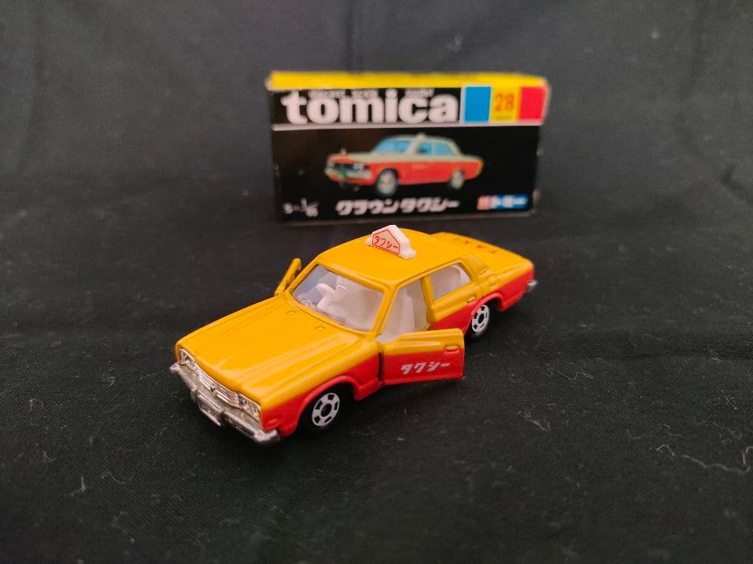 【コレクター必見】トミカ発売30周年記念限定発売 黒箱18台