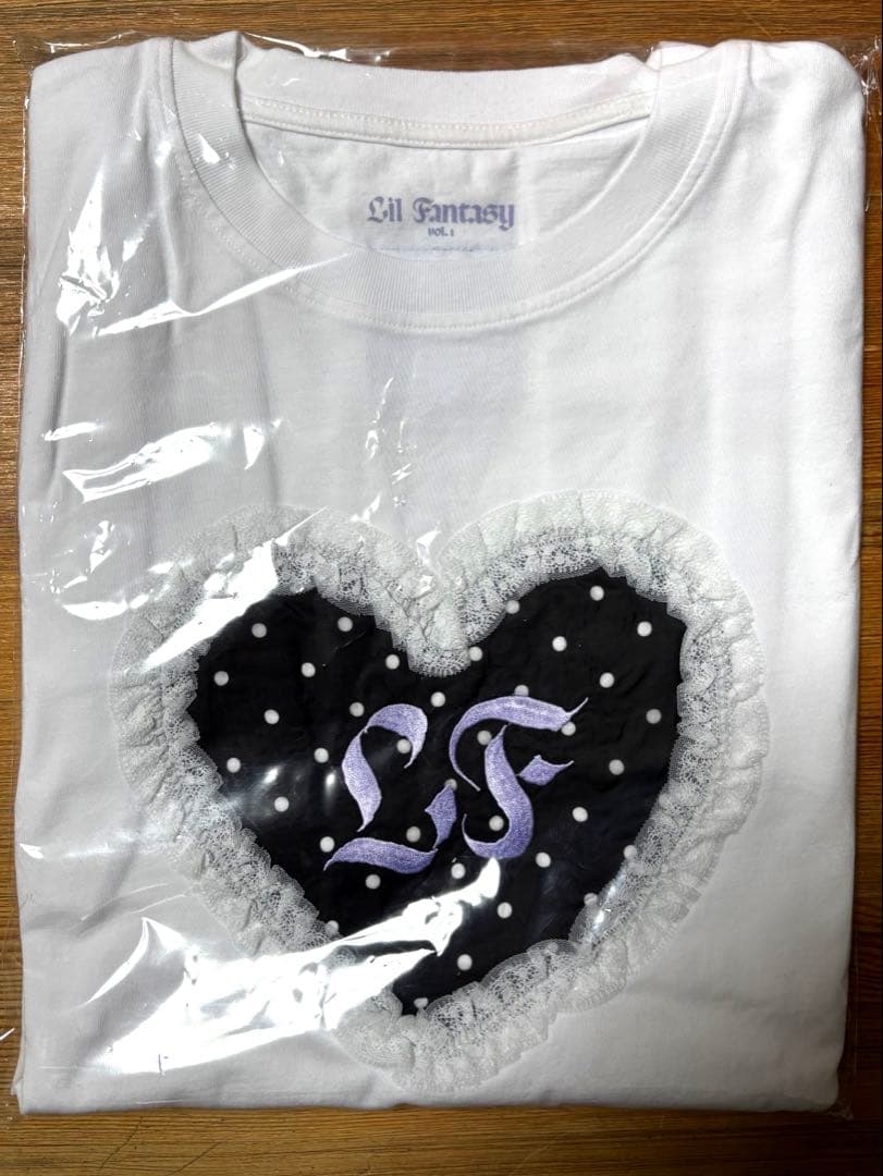 LIL FANTASY チェヨン Tシャツ
