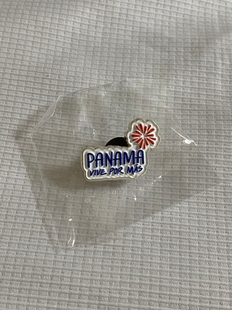 パナマ　万博　ピンバッジ